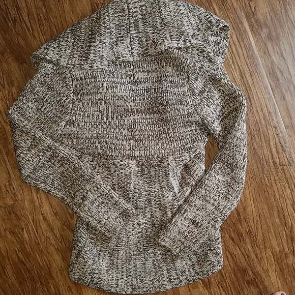 JohnPaulRichard Wrap Sweater - Picture 5 of 8